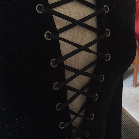 Velvet Mini - Picture 3 of 3